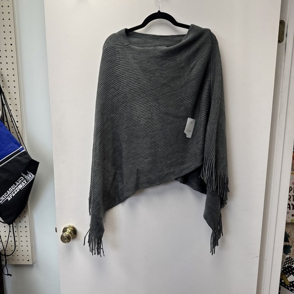 Studio Shambora Sweaters - sweaters women OS Poncho